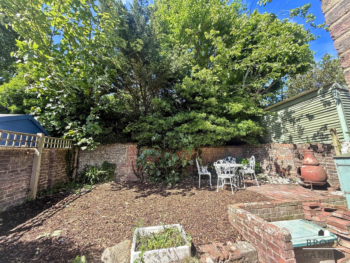 5 Bedroom House. Gore Park Road in Eastbourne, East Sussex 4